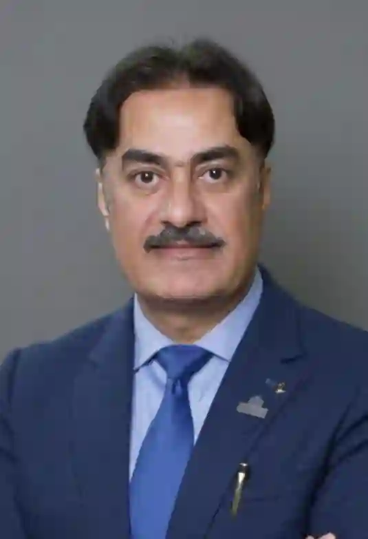 Dr. Zafar Iqbal Gondal  - Chief of Bariatric Surgery (IMC)